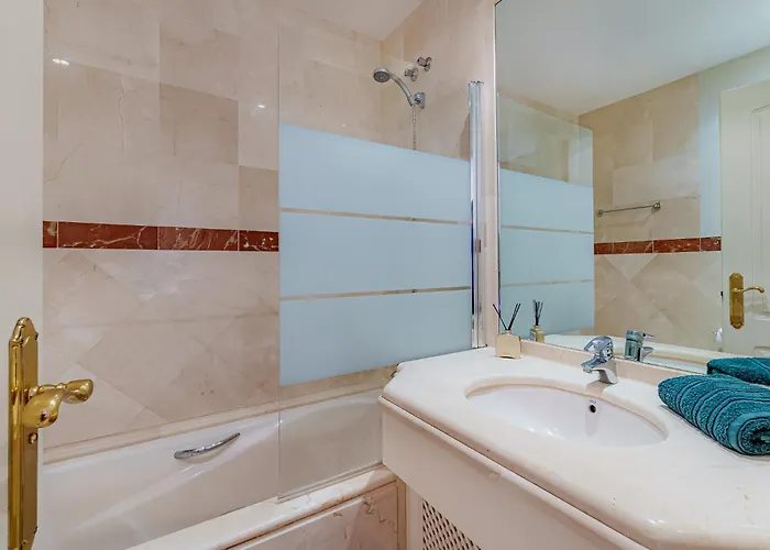 Secret View Elviria Gardens Apartment *